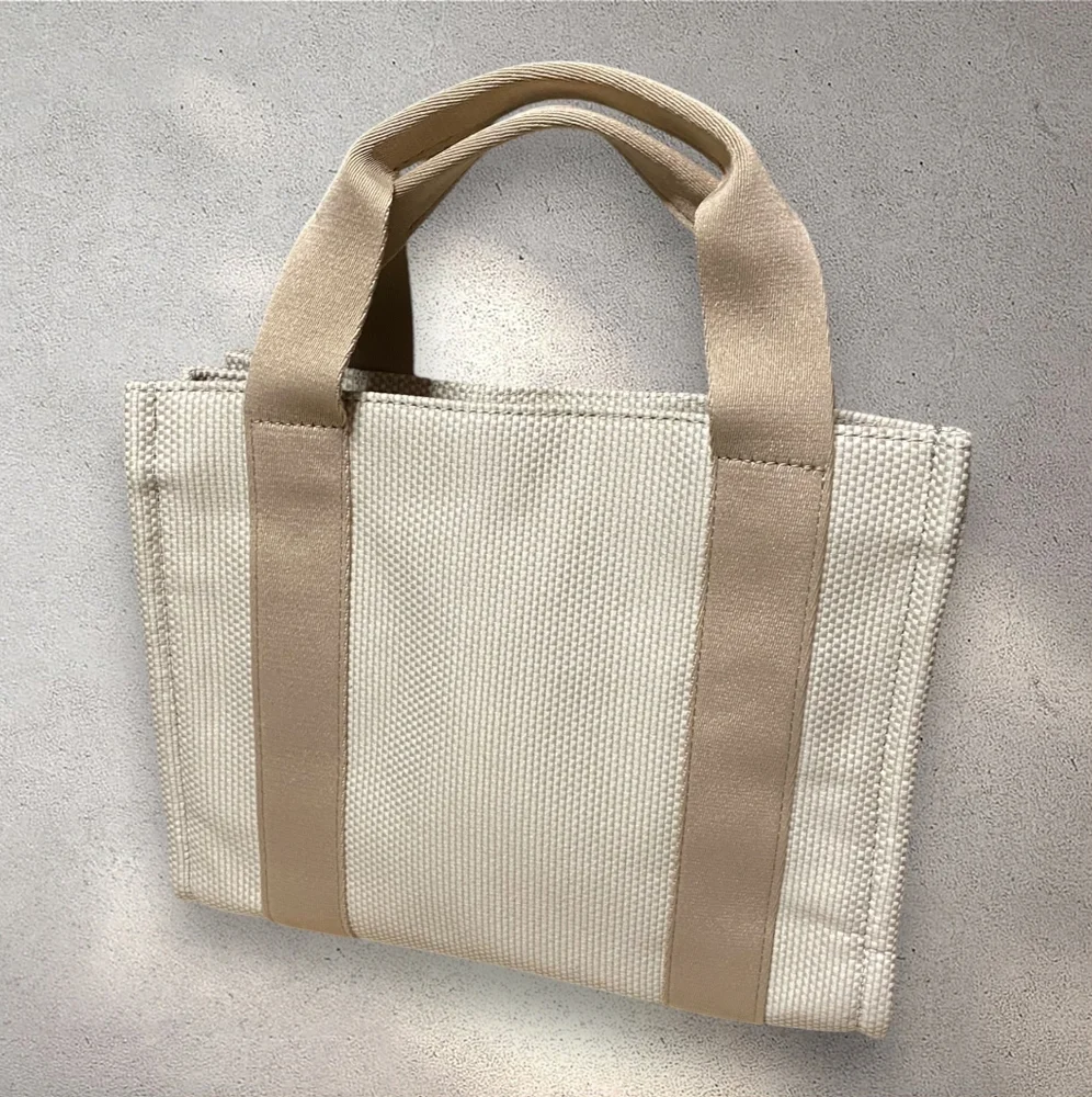 Lululemon two tone canvas tote bag mini 4.5L - Picture 6 of 10